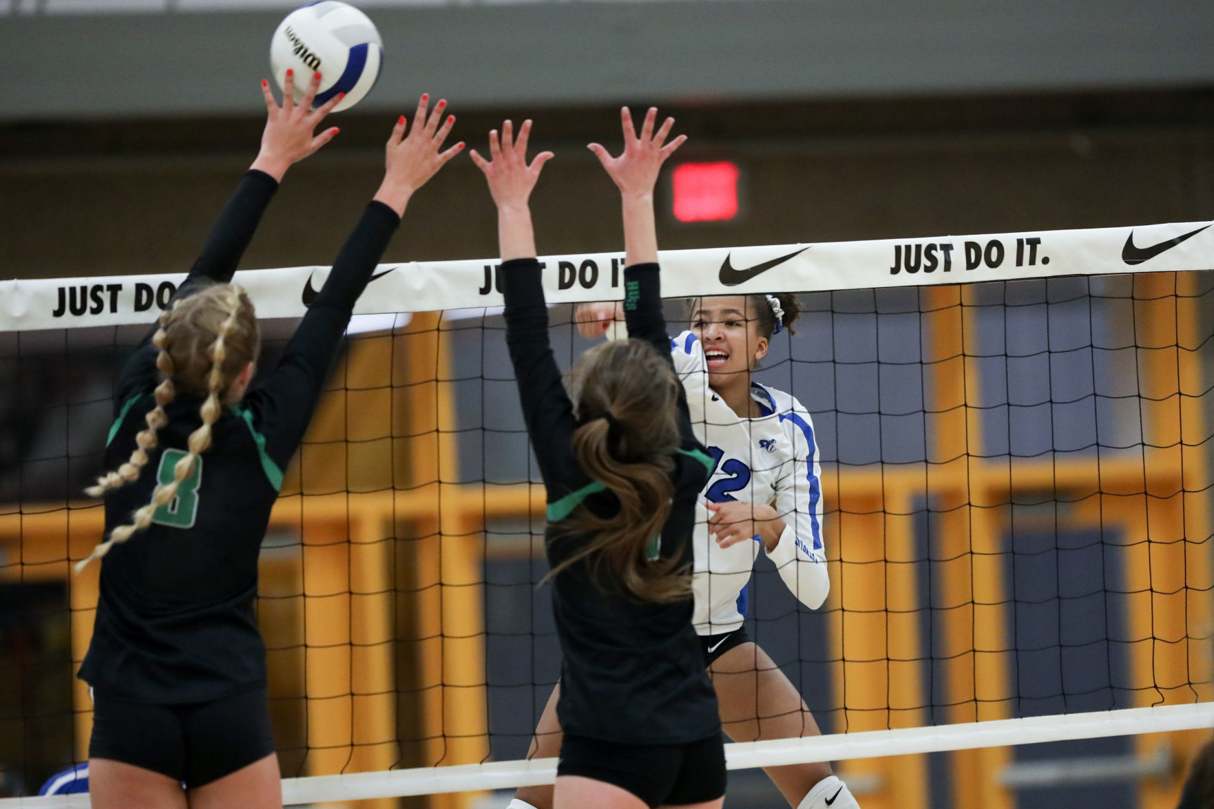 Sweet Home vs. Valley Catholic Volleyball Championship